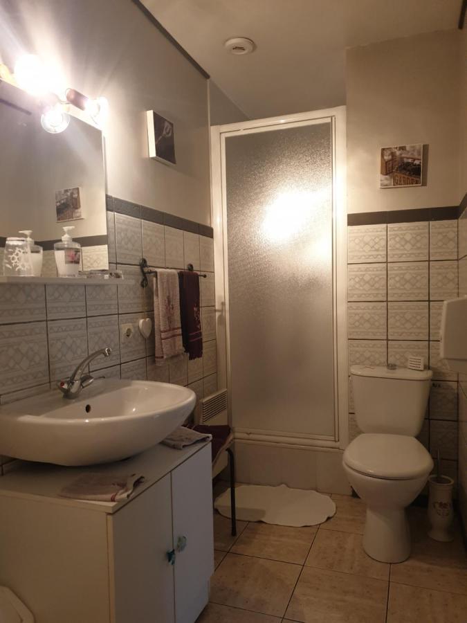 Les Garennes Bed & Breakfast Favières Eksteriør bilde